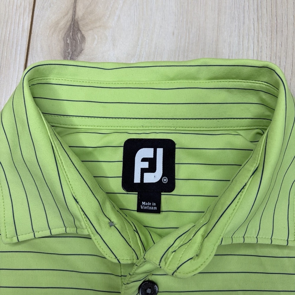 FooTjoy TITLEIST Polo Shirt Performance Mens Medium Green Stripe - Picture 6 of 6